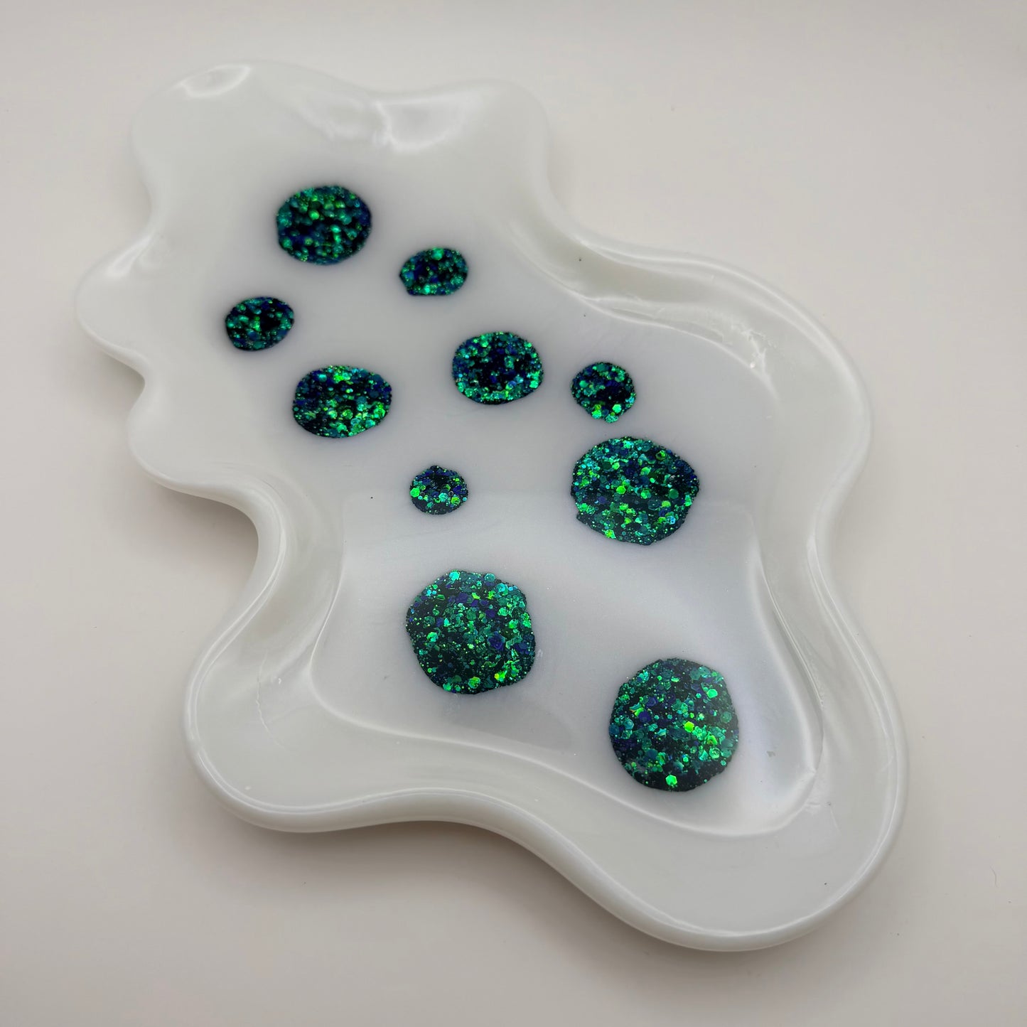 Irregular-Shaped Modern Oval Tray