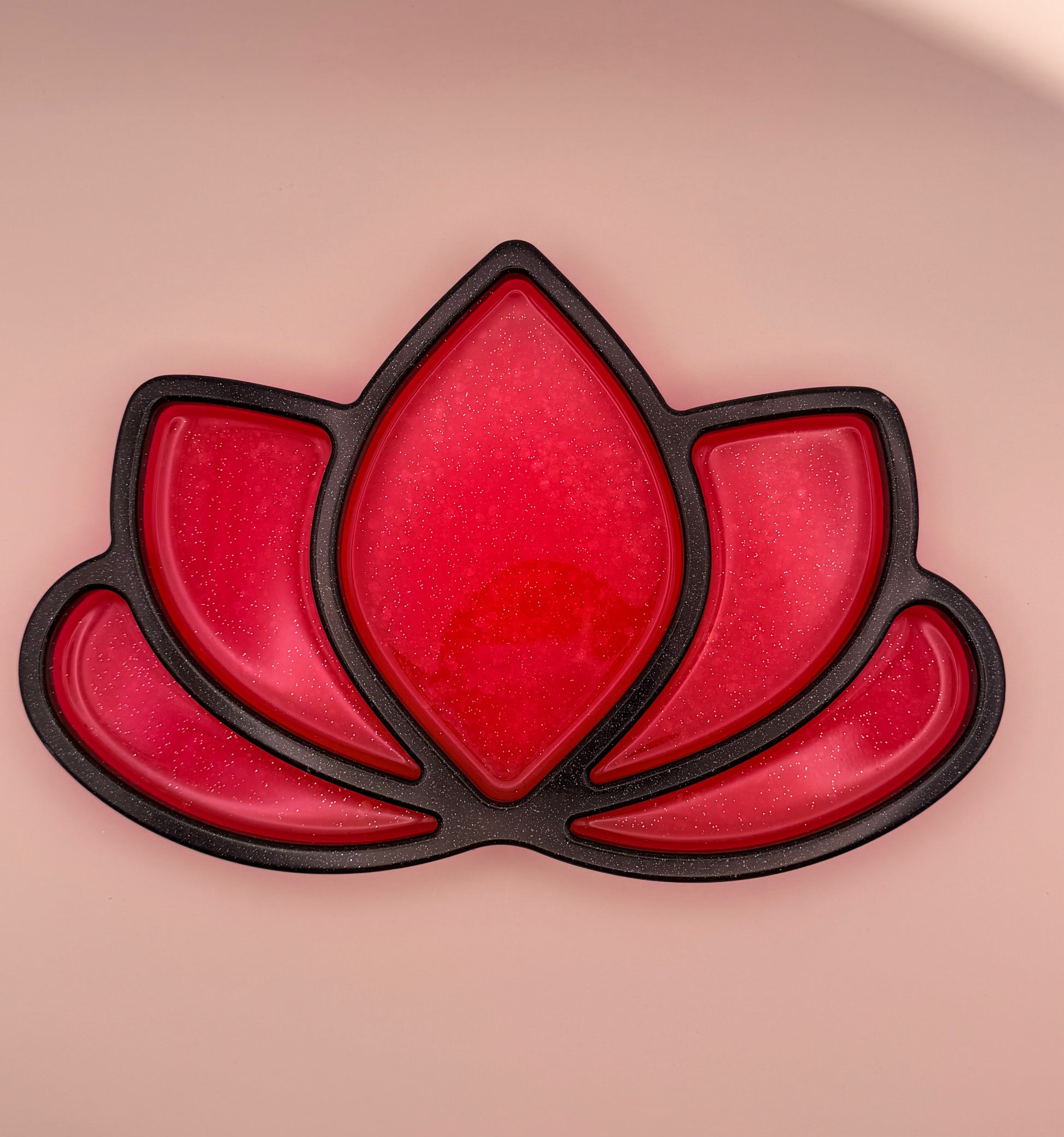 Hot pink and black lotus shaped resin tray