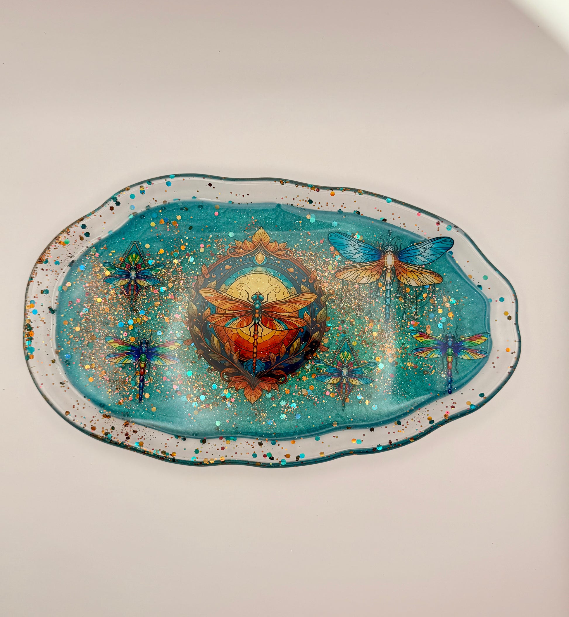 Dragonfly irregular-shaped resin tray