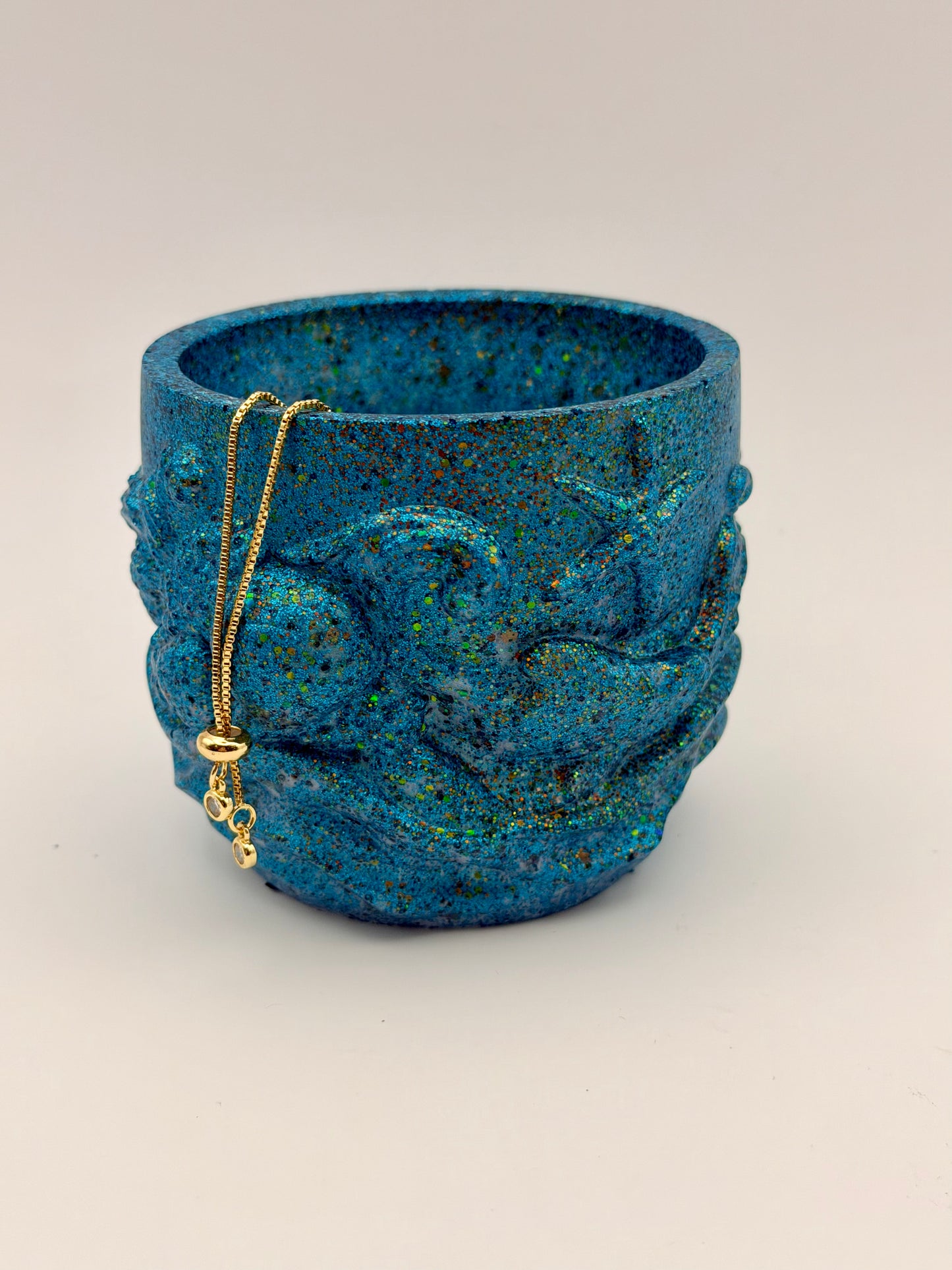 Green and Blue Coastal Vibes Container