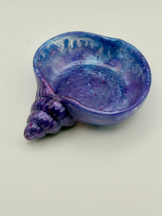 Small seashell dish