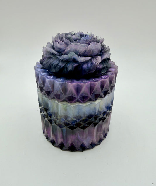 container with flower lid