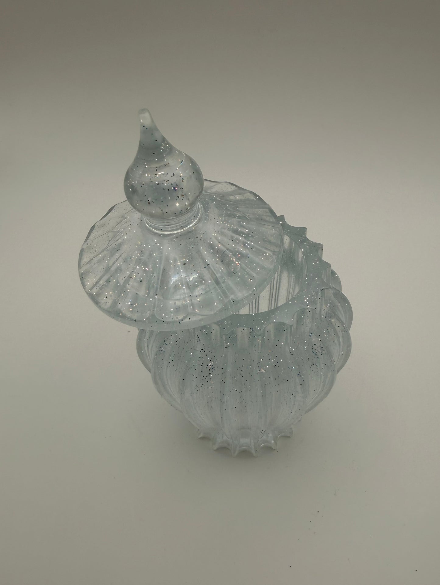 Clear Vintage Style Container with Lid