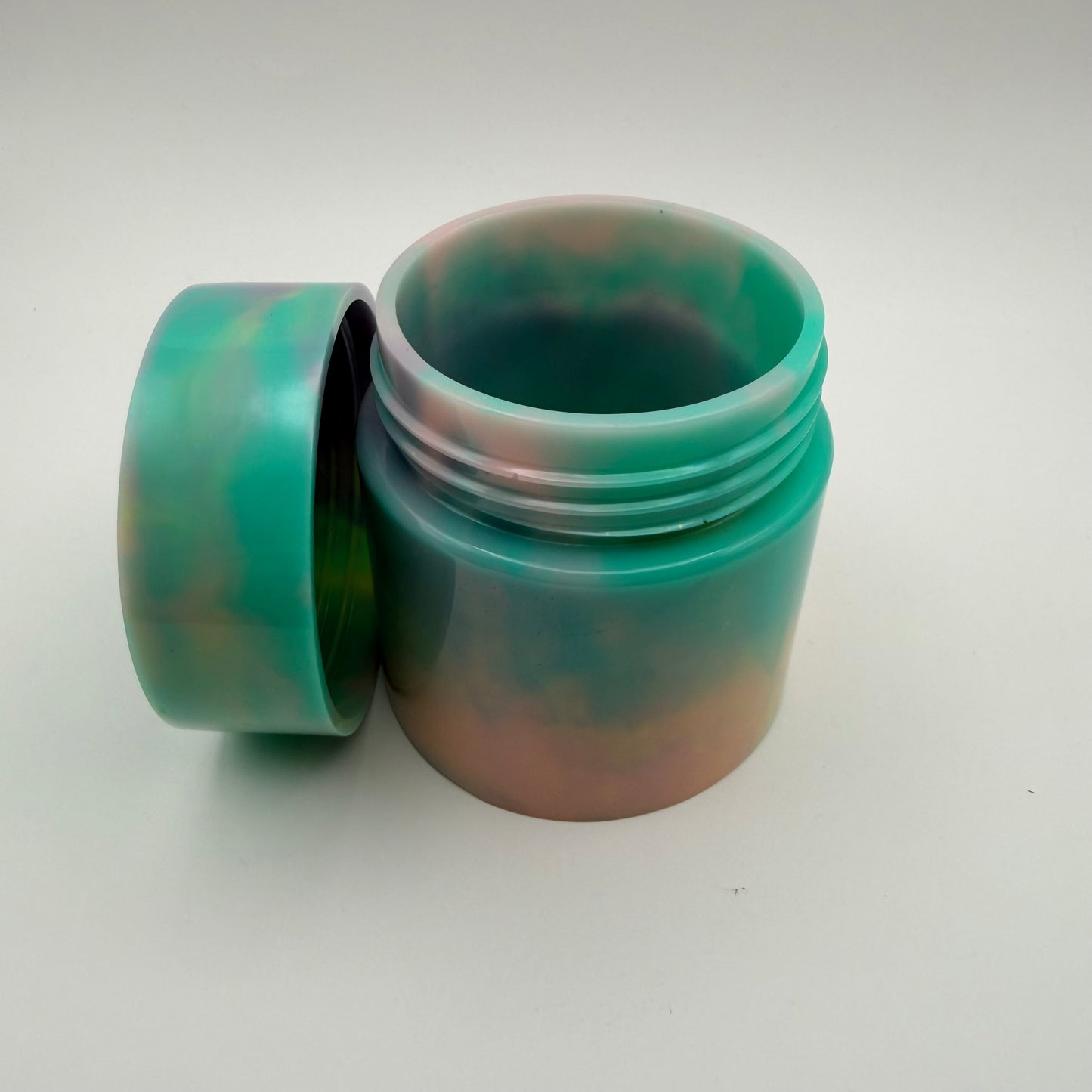 Screw Top Colorful Container