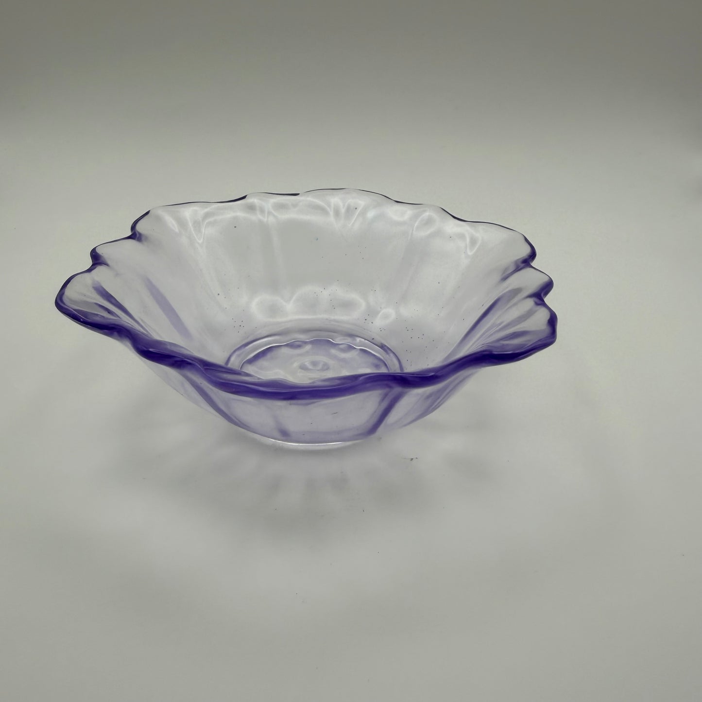 Small Flower-Shaped Bowl - Purple Hue
