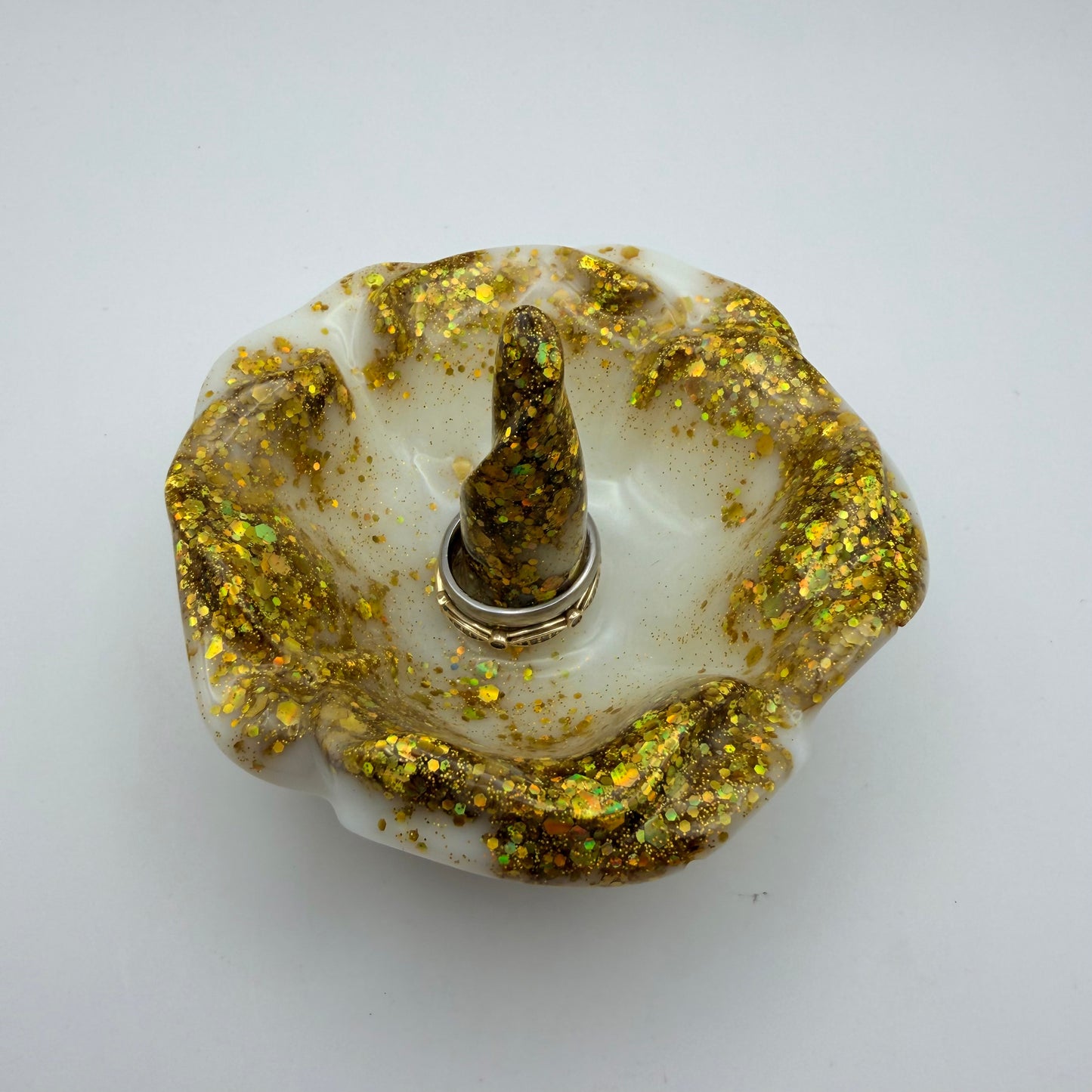 Small Flower Shaped Ring Holder