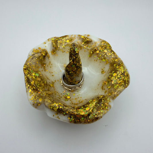 Small Flower Shaped Ring Holder