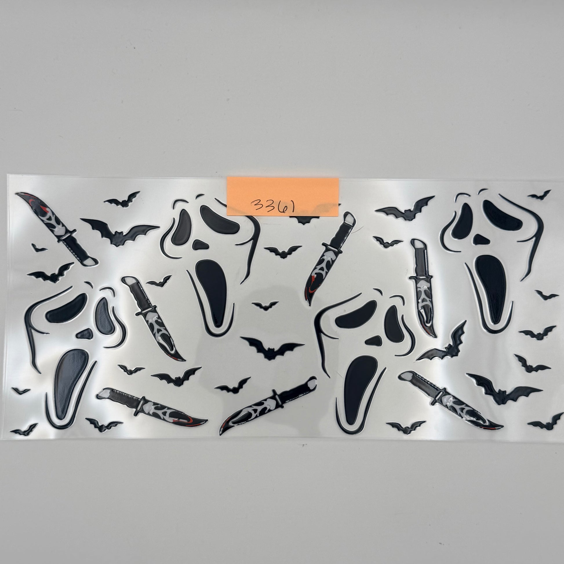 Black and white scream knives